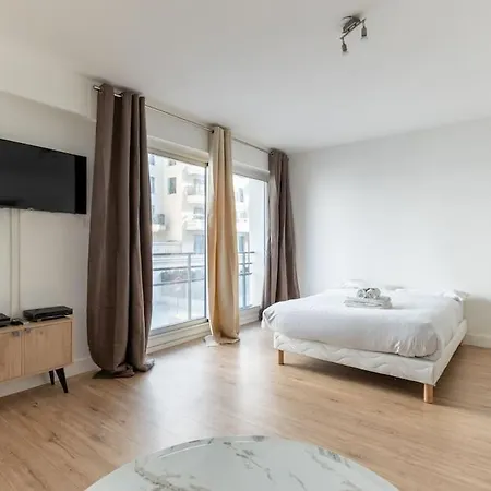 Baudin/levallois : Charming Studio 4p Apartment Levallois-Perret